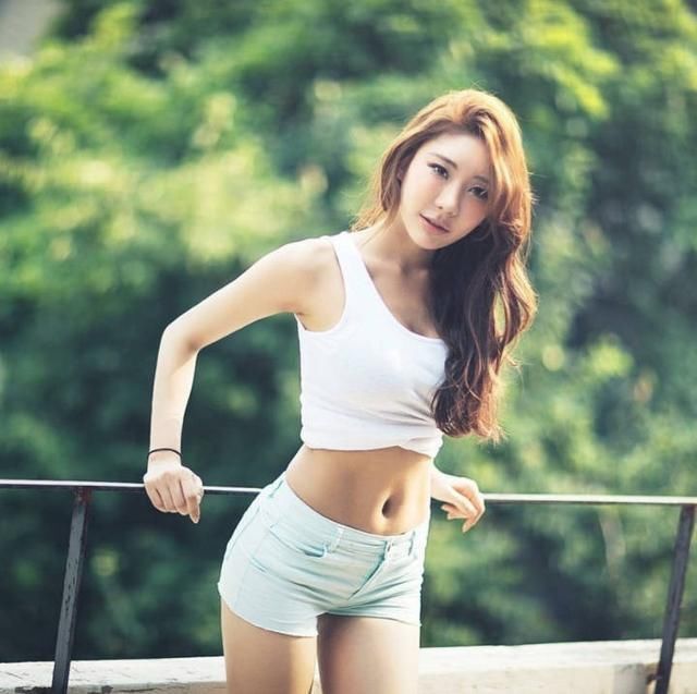 有颜值有身材运动美女，活力十足！