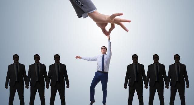 我的名字叫武汉，军运会在即，如何拯救我的焦虑和不甘？