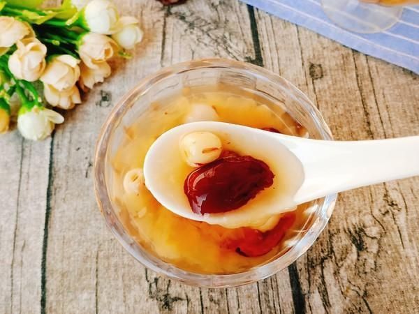  「光滑」《穷人的燕窝》就是这样，女人每两天吃一次，皮肤光滑，45岁像个女孩！