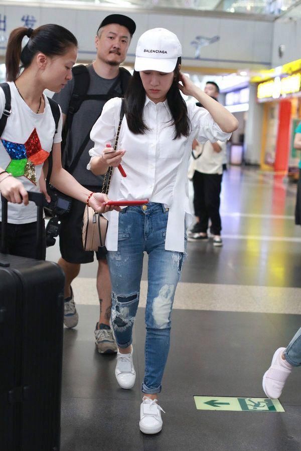 李念110的体重长着90的脸，网友:身材五五分是硬伤!