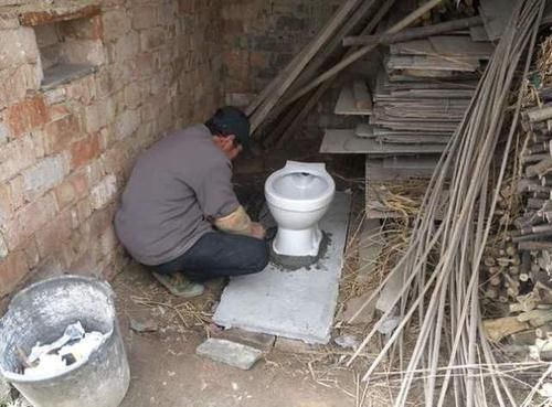 农村改厕后确实干净方便了不少，农民却说用不起，为啥呢？