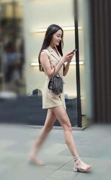 街拍: 这些美女浑身上下都是亮点, 图7差点亮瞎我