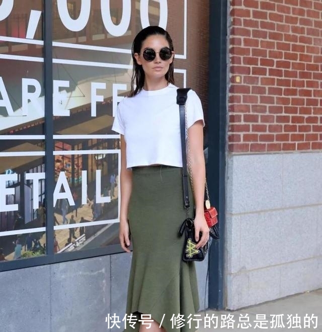  [气质]基础款如何穿出高级感？学会这3种方法，让你轻松变成气质女人！