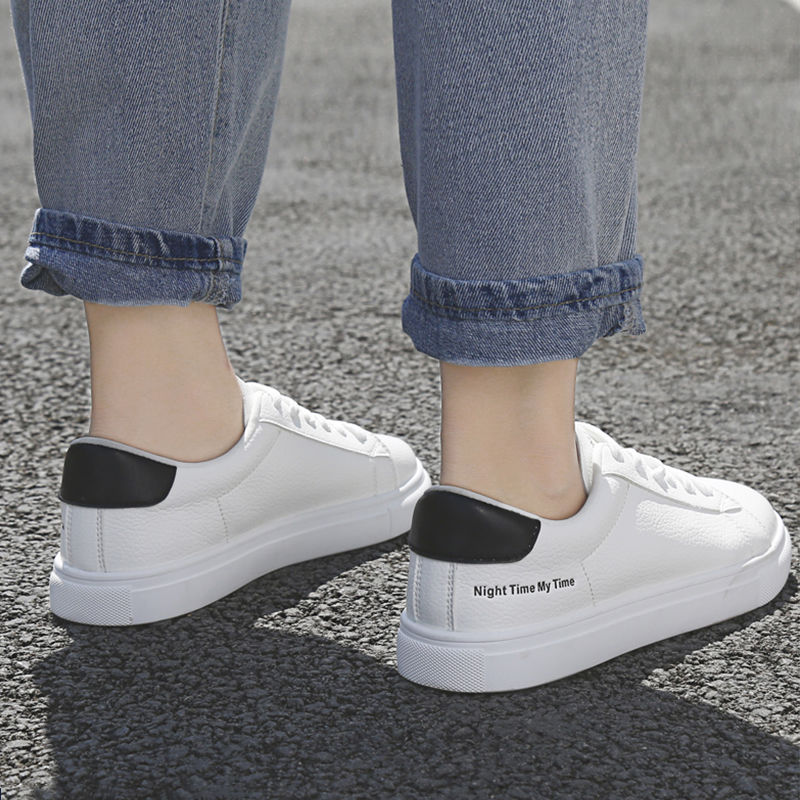 阿妹纸:今年流行的袜子鞋已经上市了，大气特吸睛，好穿到哭起来