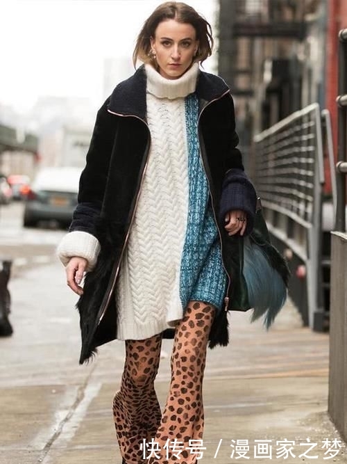  【喇叭裤】“打底裤”已经失宠！当下更流行的是“喇叭裤”，时髦显瘦又气质