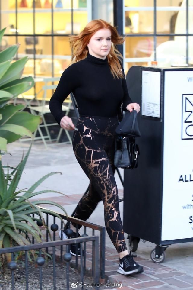  [摩登家庭]阿芮尔·温特(Ariel Winter)人红街拍多，每次出现都成为媒体焦点