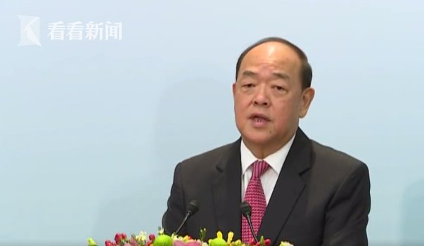  【台风】贺一诚谈香港”修例风波”：再大的台风都会过去