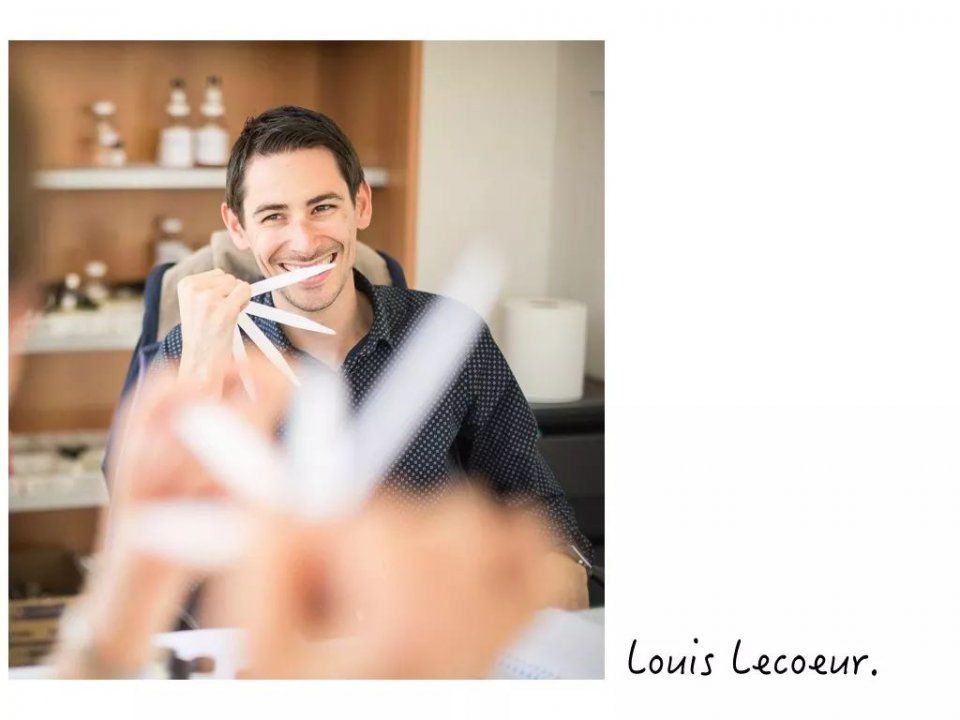 当法国香水倒入琉璃首饰中,不可思议的事发生了……