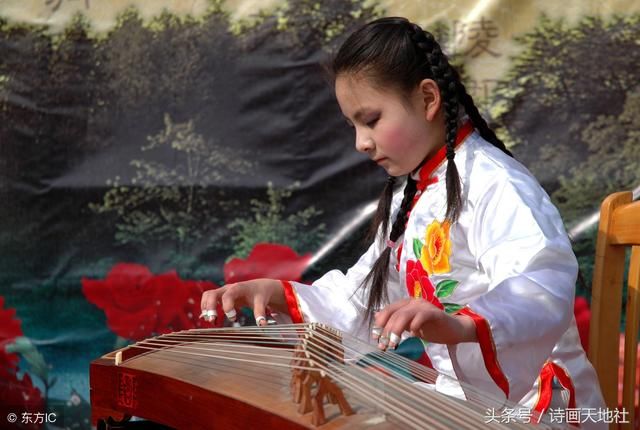 学诗素材形容女子的经典诗词名句