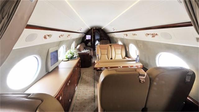 世界上飞行时间最长的航班，一趟耗时19个小时，空姐都受不了