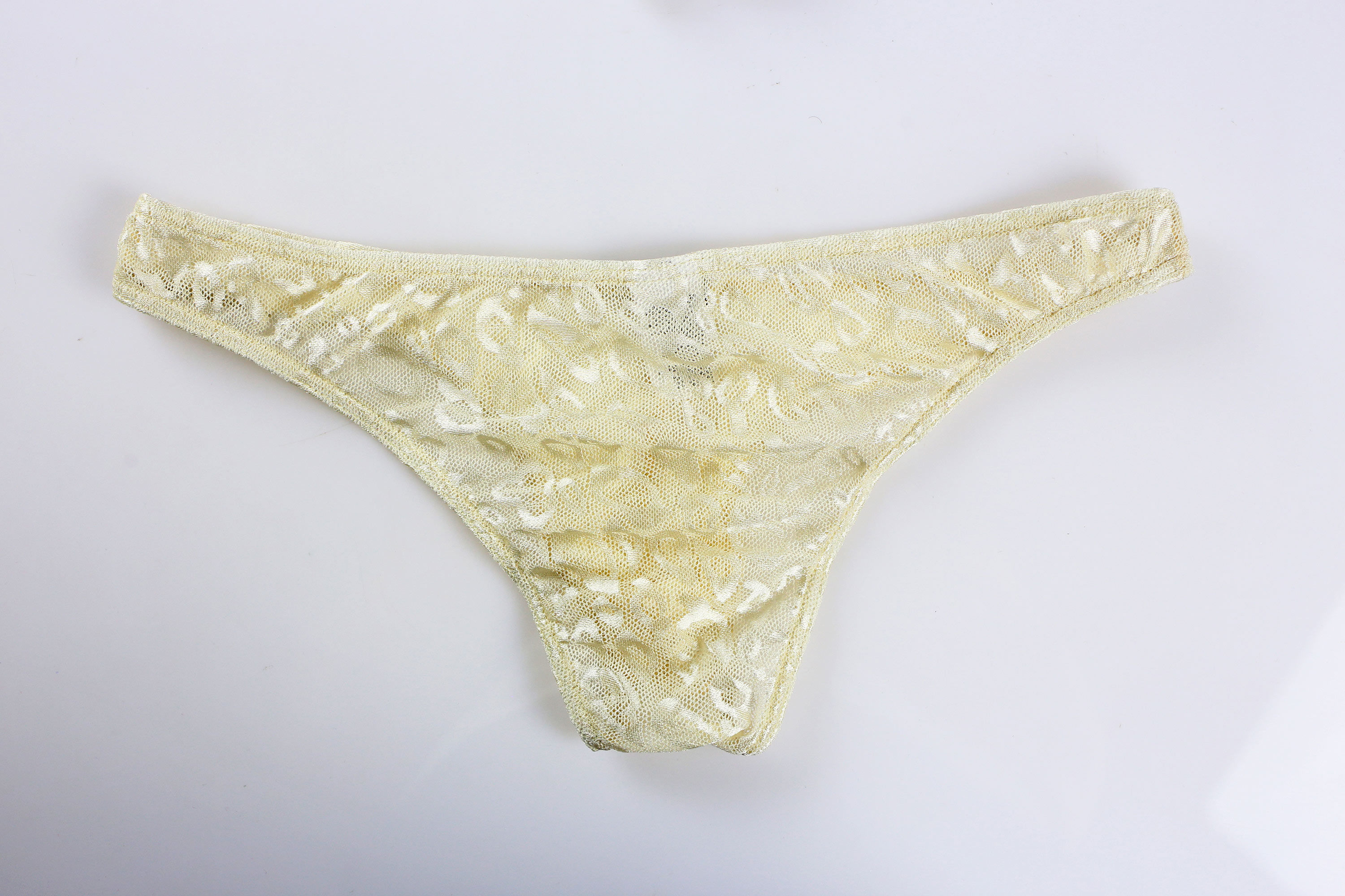 三角裤的选择很重要，舒服凉快飘逸