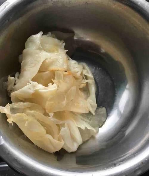  【鱼鳔】天然“胶原蛋白”，我每周吃3次，皮肤饱满没皱纹，和女儿像姐妹