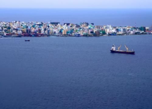 世界上“最拥挤”的首都，人口密集，却是人们向往的天堂