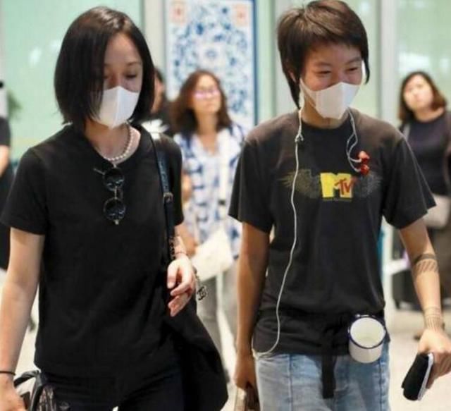 高圣远否认离婚，港媒却说周迅跟窦靖童暧昧，这俩的人际圈太魔幻