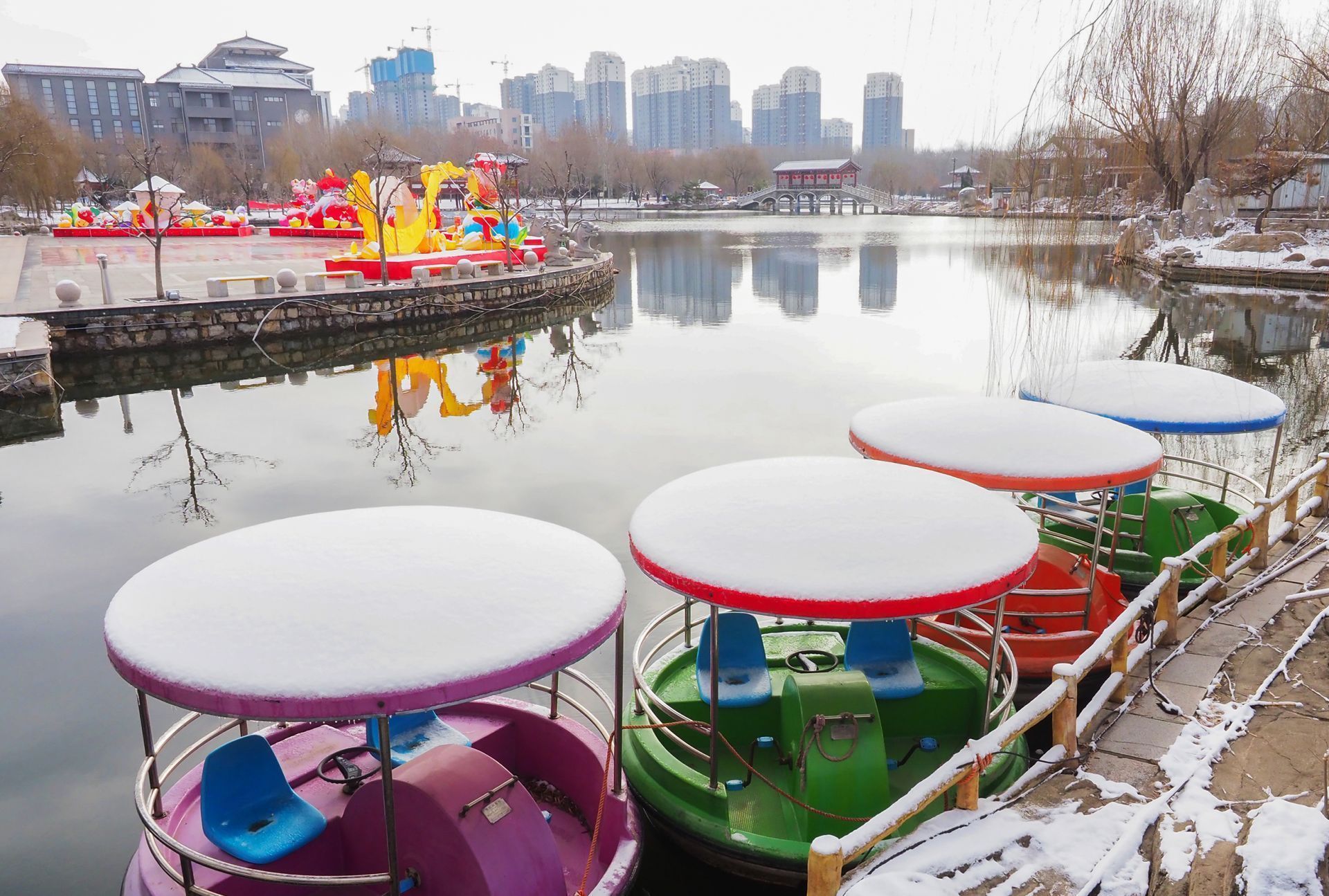  力量■战“疫”之城！力量之城！瑞雪里，大美德州