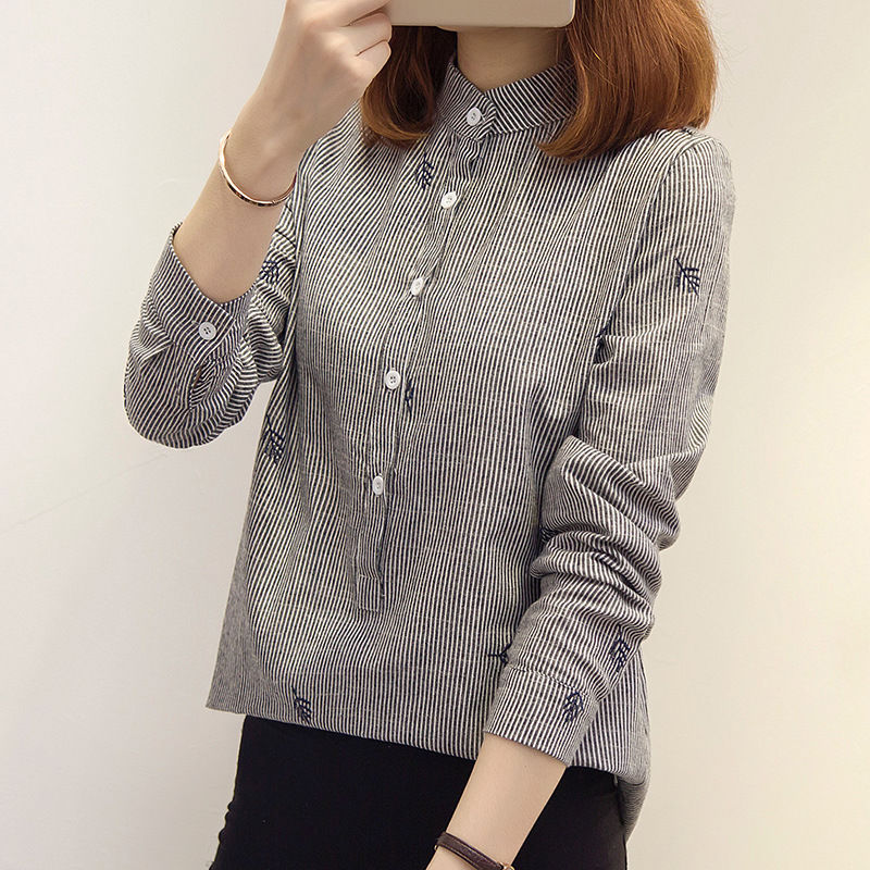 啧、啧!52岁婆婆超会打扮，小衫+白裤子，美得嫩上添嫩