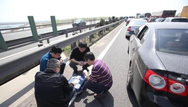  #外地#11月1日“最严限行”来袭！连停车都不行，外地车主：太狠