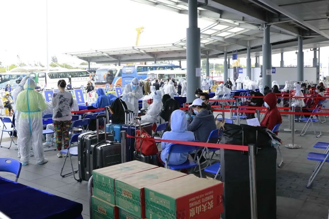  『旅客目的地』从落地到隔离，入境广东一律“闭环式”管理！深圳湾?口岸：核酸检测一个不漏！