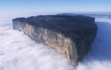 地球上最神秘的桌面山, 竟隐藏着一个遗失的世界, 让人啧啧称奇