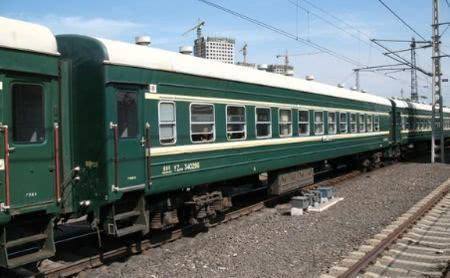  「道理」为什么中国的普快列车是绿色？看完终于明白其中的道理