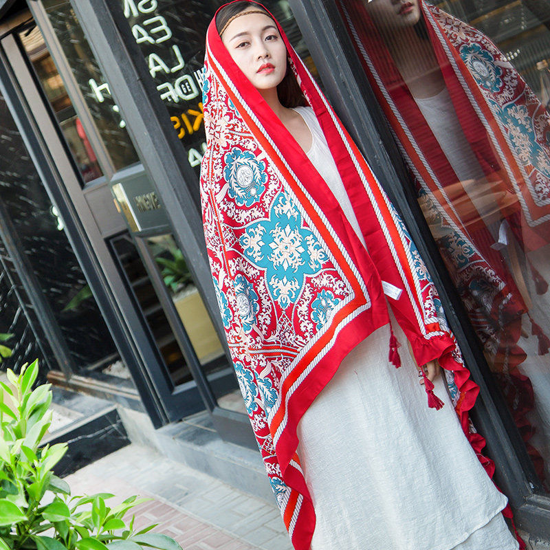 太惊艳了!刚入秋老婆穿上连衣裙搭丝巾，太迷人了，走哪都被人夸