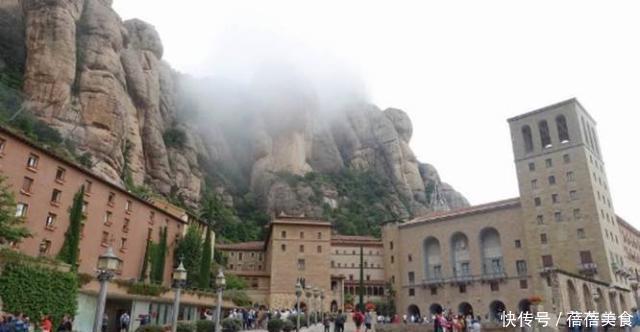 世界上人口最少的城市，注册人口32人，其中15人是当地政府官员！