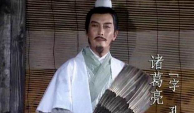  『刘备』诸葛亮身体没有残疾，为什么出征都要坐着轮椅？专家：他有苦衷