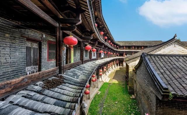 喜欢自驾吗？这十条线路你一定有喜欢的