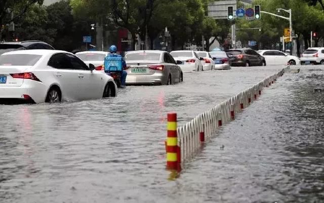 “利奇马”北上！暴雨 11级大风！河北多趟列车停运、多个景区关