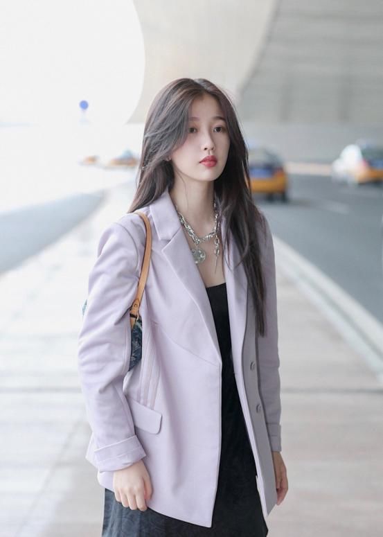  「少女」快扔掉你的少女粉吧！香芋紫才是今年最流行的颜色，高贵又清雅