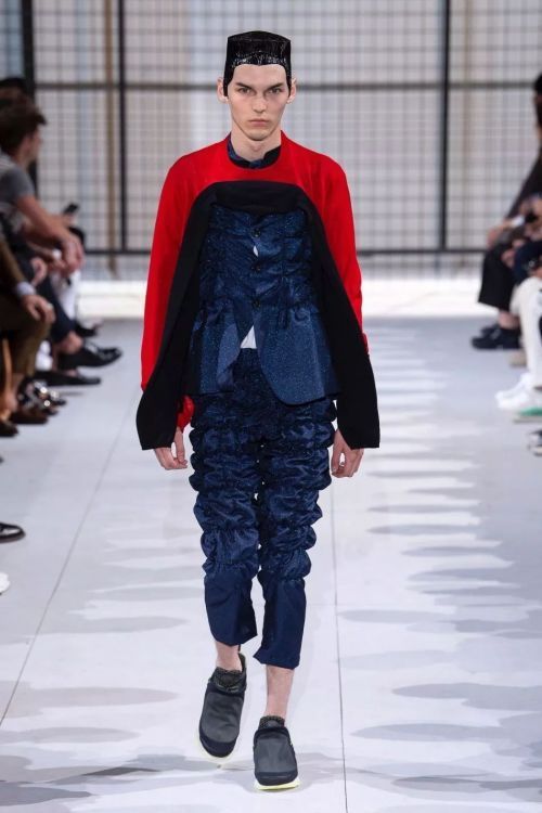 疯狂套装 川久保玲的男装设计不爱传统束缚
