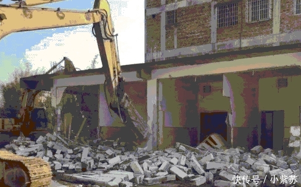 农村宅基地处置: 优先拆除这5类农房, 明年起执行, 每户补40万!