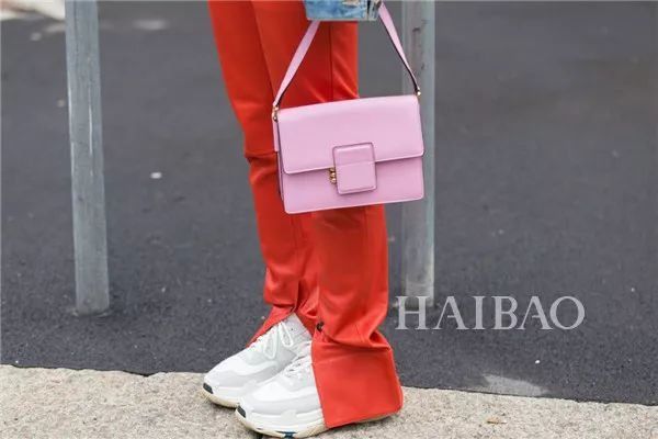 什么| 穿对了鞋子还能显脚小?这几双鞋的隐藏功能你不得不知!