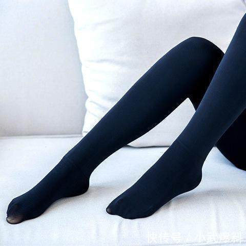 如今的打底裤真是越来越高级了，特别是第2款，穿的最洋气