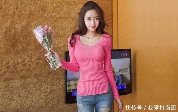 『美女』时尚个性的牛仔裤美女,身材一级棒,非常有魅力!