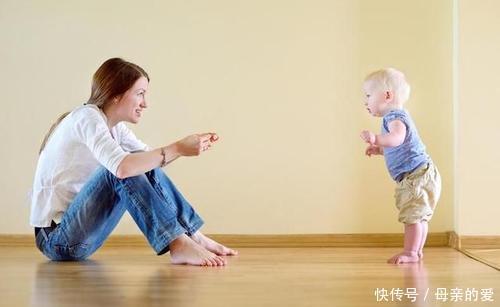  『学走路』在宝宝学步时，家长该注意哪些，才能让宝宝学得顺利、学得安全？
