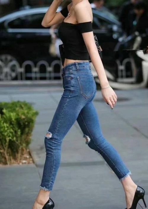 甜美可人的韩版牛仔裤，让你的时尚感瞬间up！