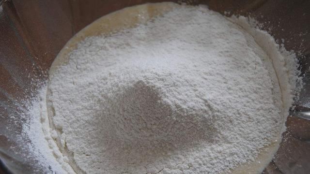  [葡萄干]低筋面粉用不完该怎么保存？