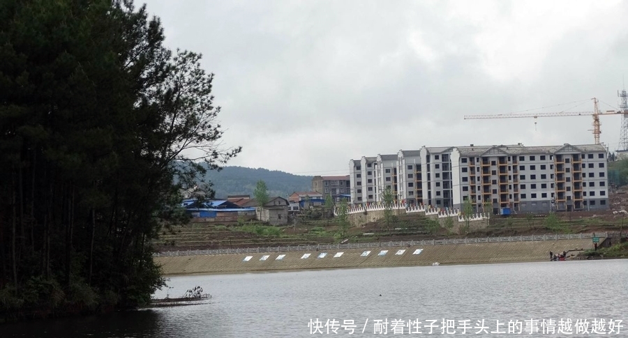 重庆万州首个土家族乡,和湖北利川接壤,由多个乡合并而成