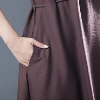 女人一旦45,花花绿绿,太显老!下面纯色“儒雅裙”,美得精致