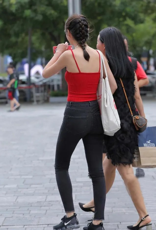  『高挑纤细』2020最新春夏穿搭, 时尚穿搭让你轻松入门!