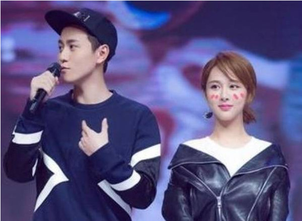 杨紫秦俊杰分手另有隐情，粉丝爆料，发现了男方手机里的私密视频