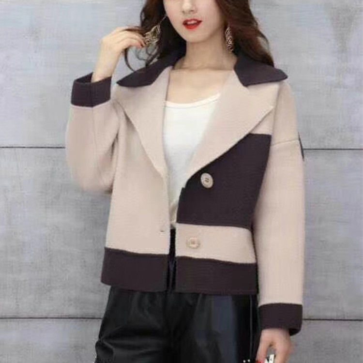 闺蜜真心太会搭配了，小开衫+连衣裙，修身又显年轻，优雅又大气