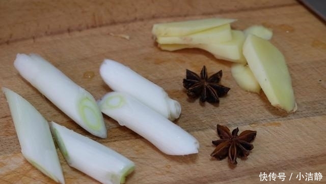  「鸡翅根」这道菜每周都要做一次, 简单好做又美味, 孩子们特爱吃!