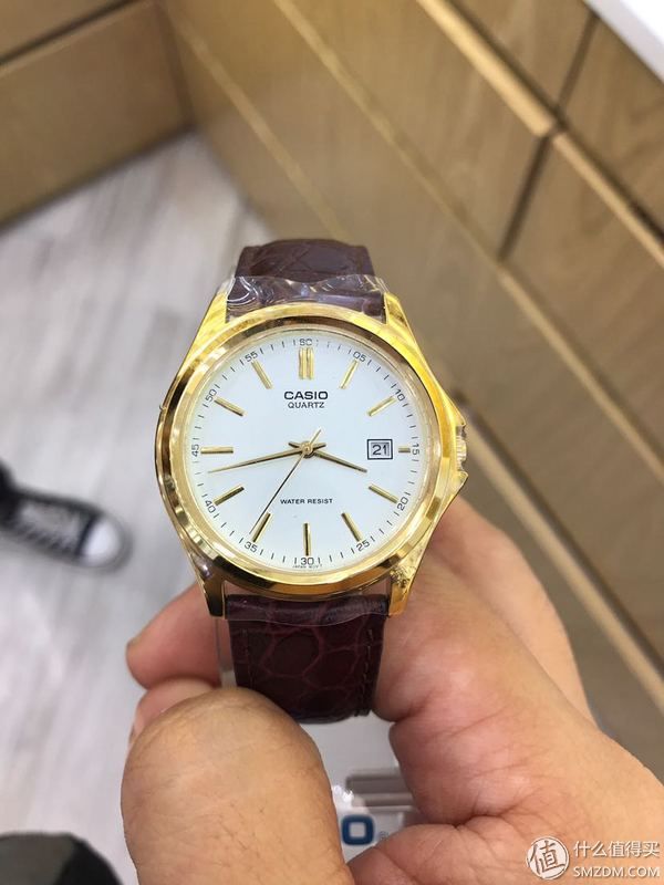 开学买块新卡西欧男士手表