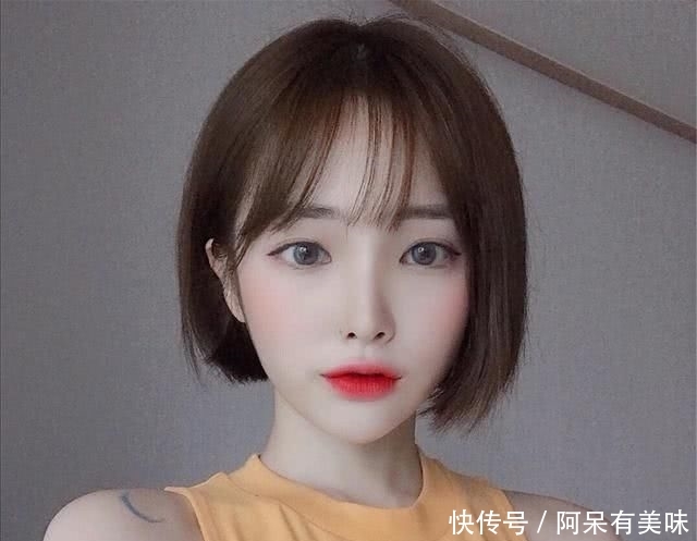  『初恋短发』别再扎马尾辫了，2020年流行“初恋”发型，百搭减龄还洋气