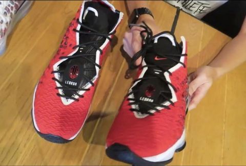  「战靴」再次致敬经典战靴！LeBron 17“Uptempo”实物曝光
