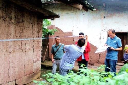  「拆迁」为什么有人经常到农村测量房屋土地？是要拆迁吗？你有