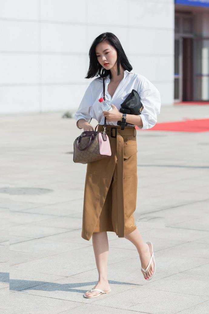 重庆街拍, 时尚清爽风, 秀出青春活力