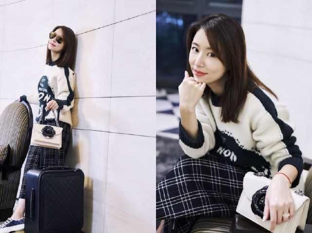 42岁的林心如赵薇，毛衣造型大不相同，同是辣妈差别却很大！